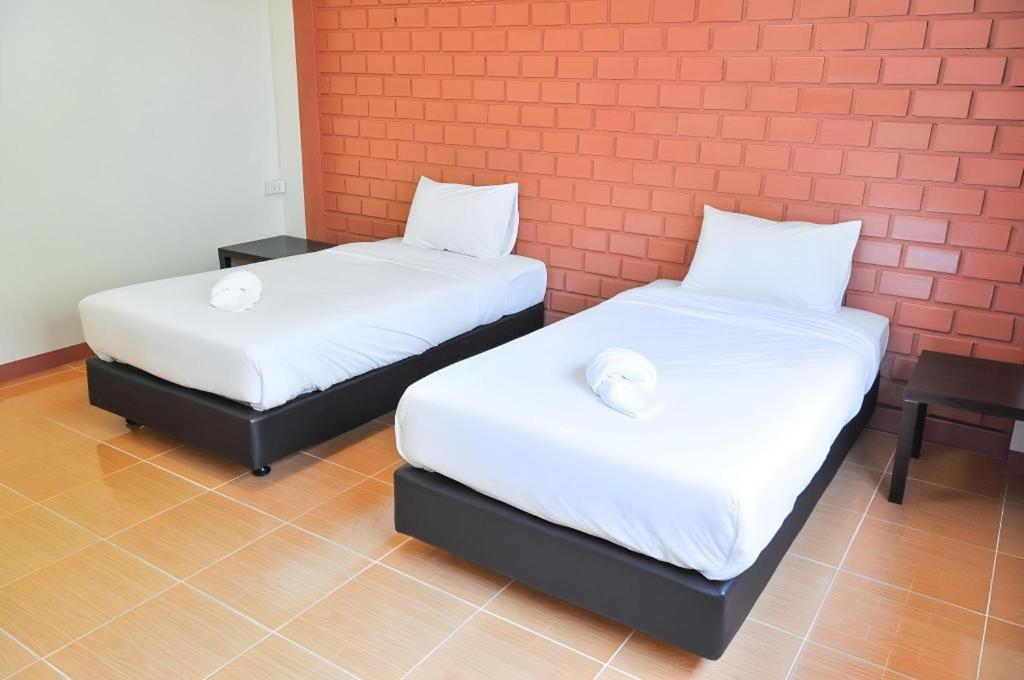 Bussarakam Place Hotel Chanthaburi Esterno foto