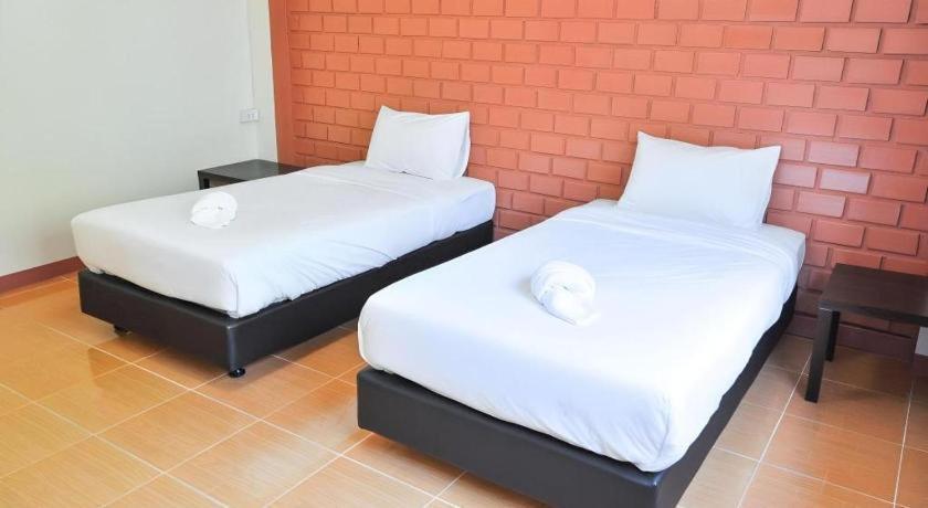 Bussarakam Place Hotel Chanthaburi Esterno foto